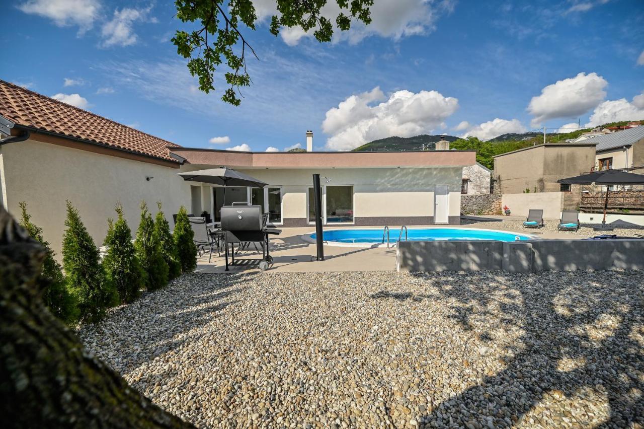 Villa Burra Hreljin Bagian luar foto